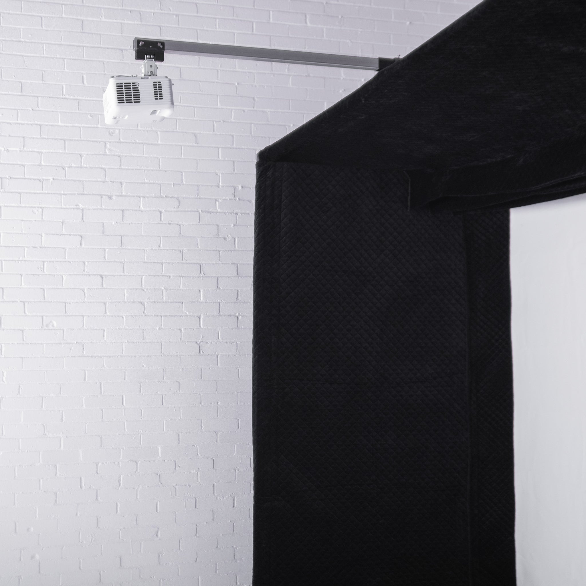 GolfBays Lux Golf Simulator Enclosure